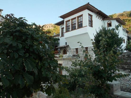 Hotel Gjirokastra Hotel 3*