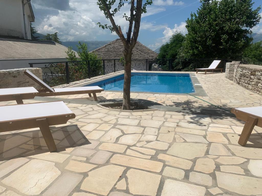 Hotel Gjirokastra 3* Gjirokastër