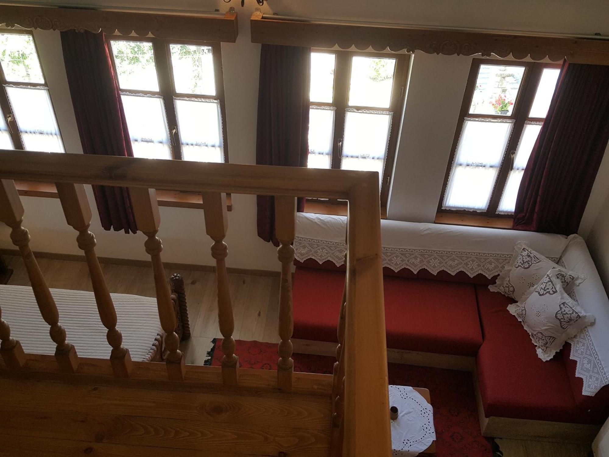 Hotel Gjirokastra 3* Gjirokastër