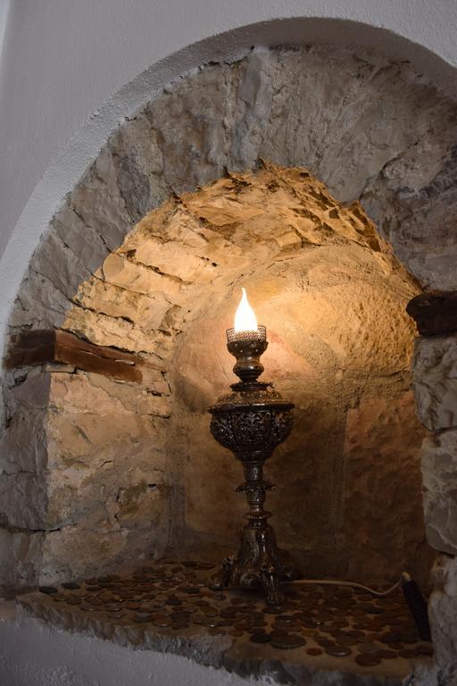 Hotel Gjirokastra 3*
